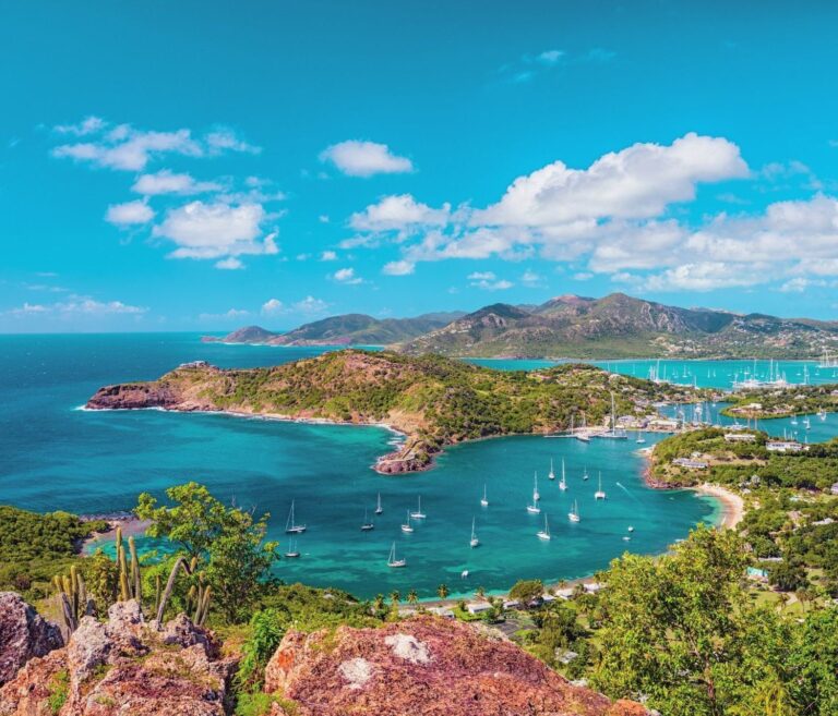 Historic sightseeing tour in Antigua